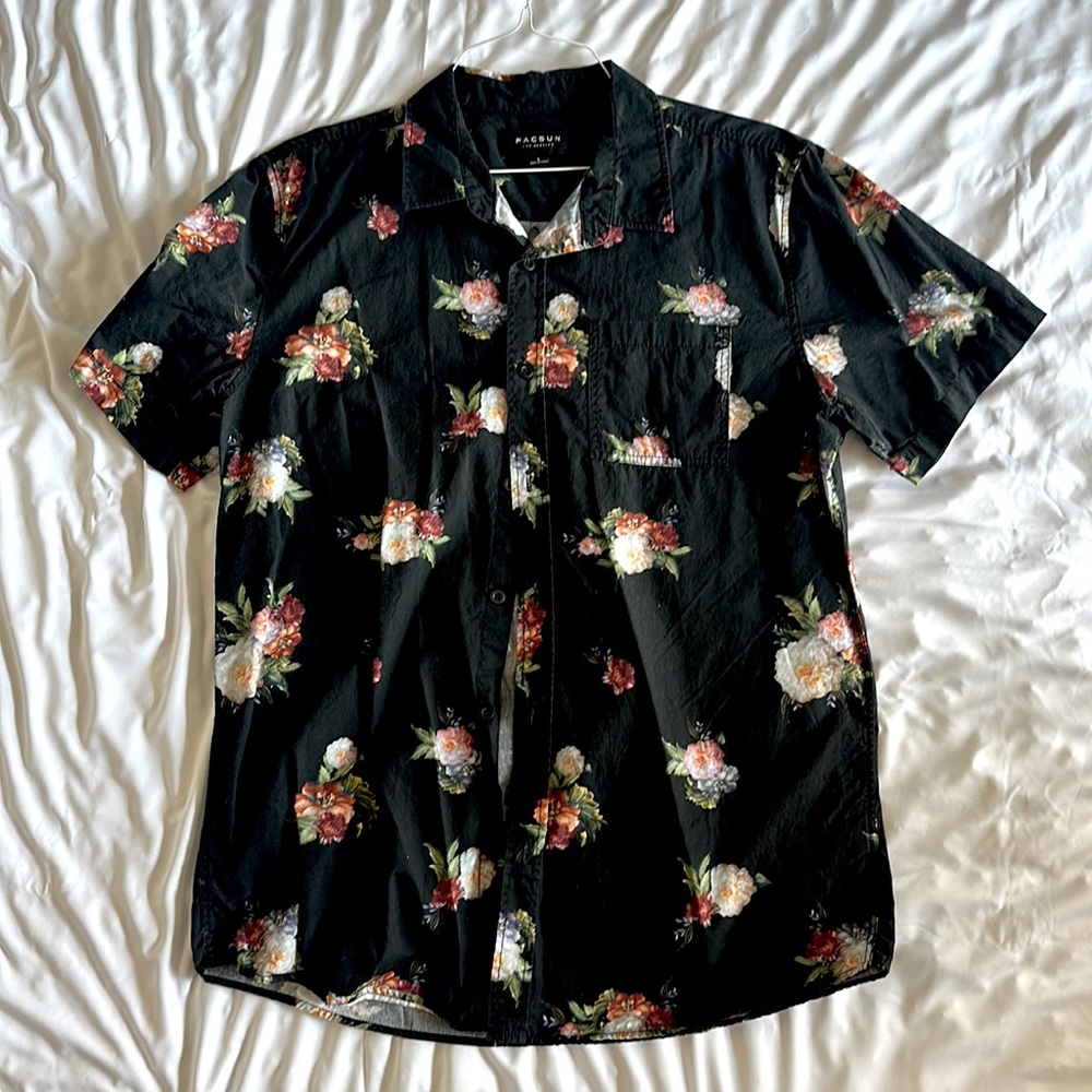Pac Sun Button Up - L